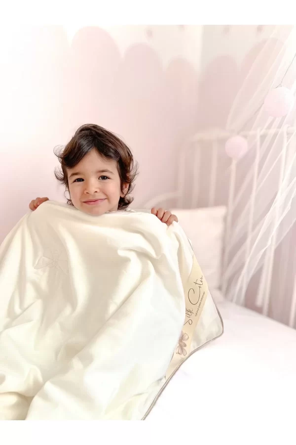 Hansaf - %100 İpek Bebek Yorganı - Antibakteriyel ve Nefes Alabilen – Bebeğiniz İçin Doğal Uyku - Görsel 4